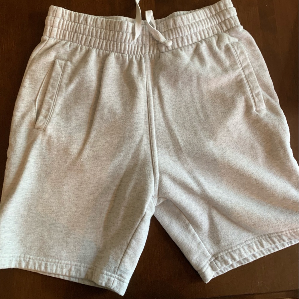 Men’s light grey soft cotton sweat shorts Men’s size small
